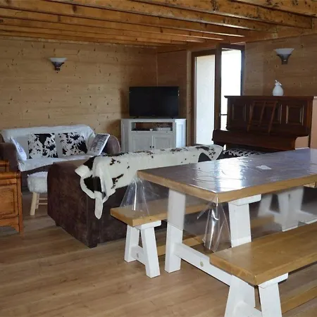 Semesterbostad Maison De Village Renovee 4 Chambres Avec Vue Sur Lac - Fr-1-593-6 *