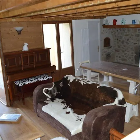 Maison De Village Renovee 4 Chambres Avec Vue Sur Lac - Fr-1-593-6 Semesterbostad *